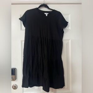 Women’s Black Time and Tru Dress EUC med